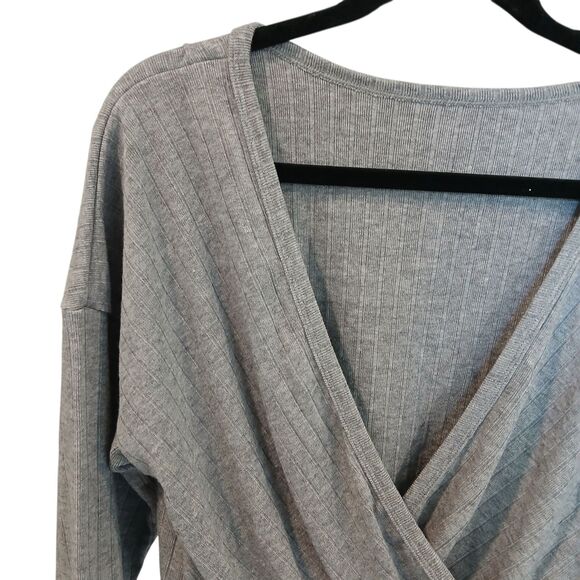 NWT OGL Wide Rib Surplice Top Long Sleeve V Neck Heather Gray Size Small Wrap - Picture 3 of 12